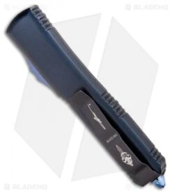 Microtech Ultratech Hellhound Tanto OTF Knife CF+ Ti Hardware (3.4" Damascus) -Blade HQ Shop Microtech Ultratech Hellhound OTF Auto Carbon Fiber Damascus 119 16CFTI BHQ 99297 ns side